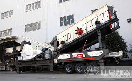 車載流動錘式破碎機(jī)多少錢？產(chǎn)量多高？