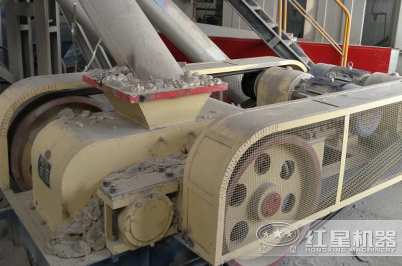 關(guān)于對輥式破碎機(jī)，客戶常問的5個(gè)問題（紅星老師傅實(shí)地講解）