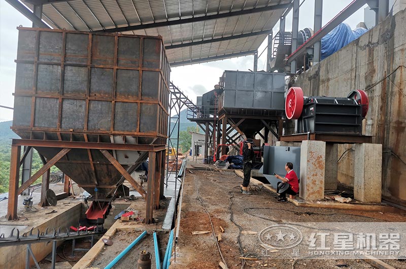 生產(chǎn)線安裝現(xiàn)場(chǎng)