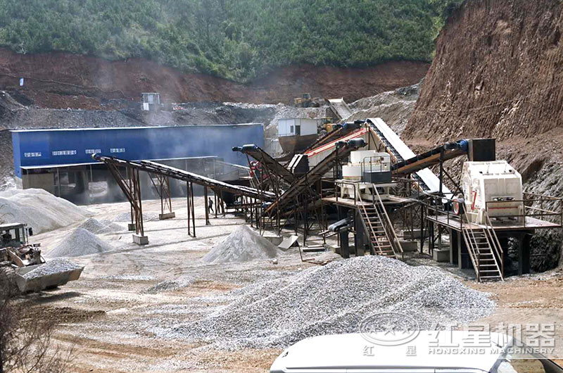 制砂設備生產現場，反擊破搭配制砂機，破碎軟料